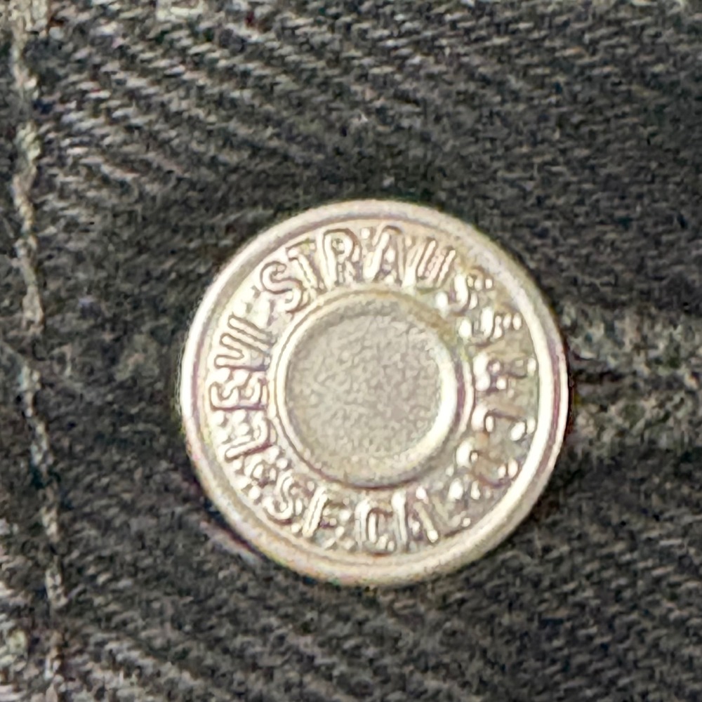 Vintage 1999 Levis 505 Solid Black Jeans No Labels Rare Button 217 Canada 32x32 - Picture 9 of 16